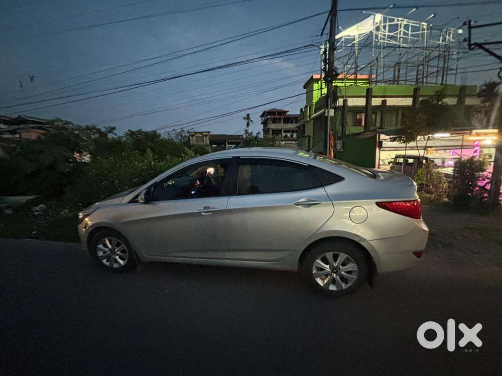 Hyundai Verna 2015 Petrol 74500 Km Driven