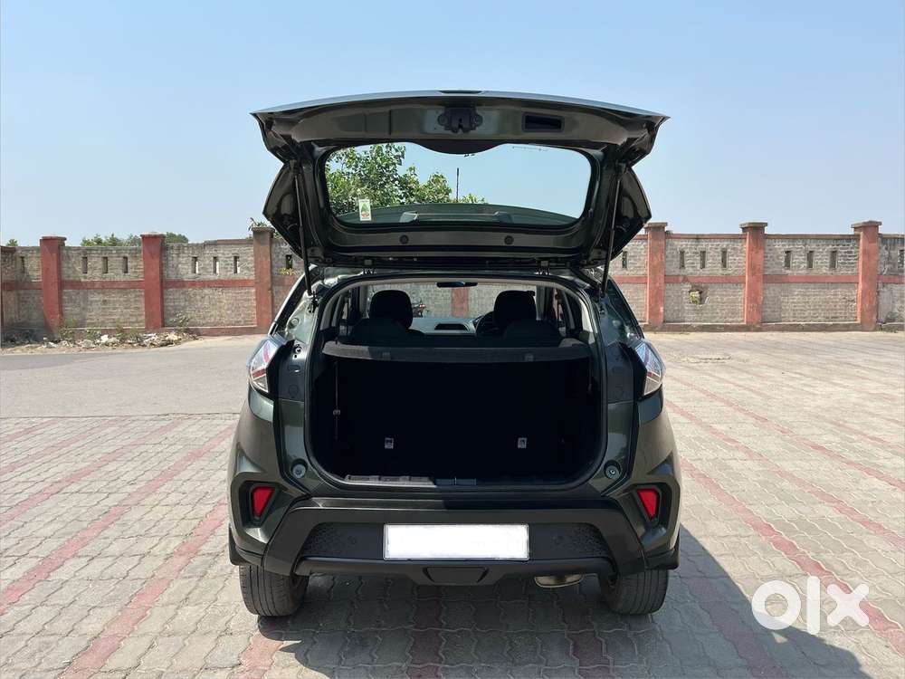 Tata Nexon Amt Xza Plus, 2023, Petrol