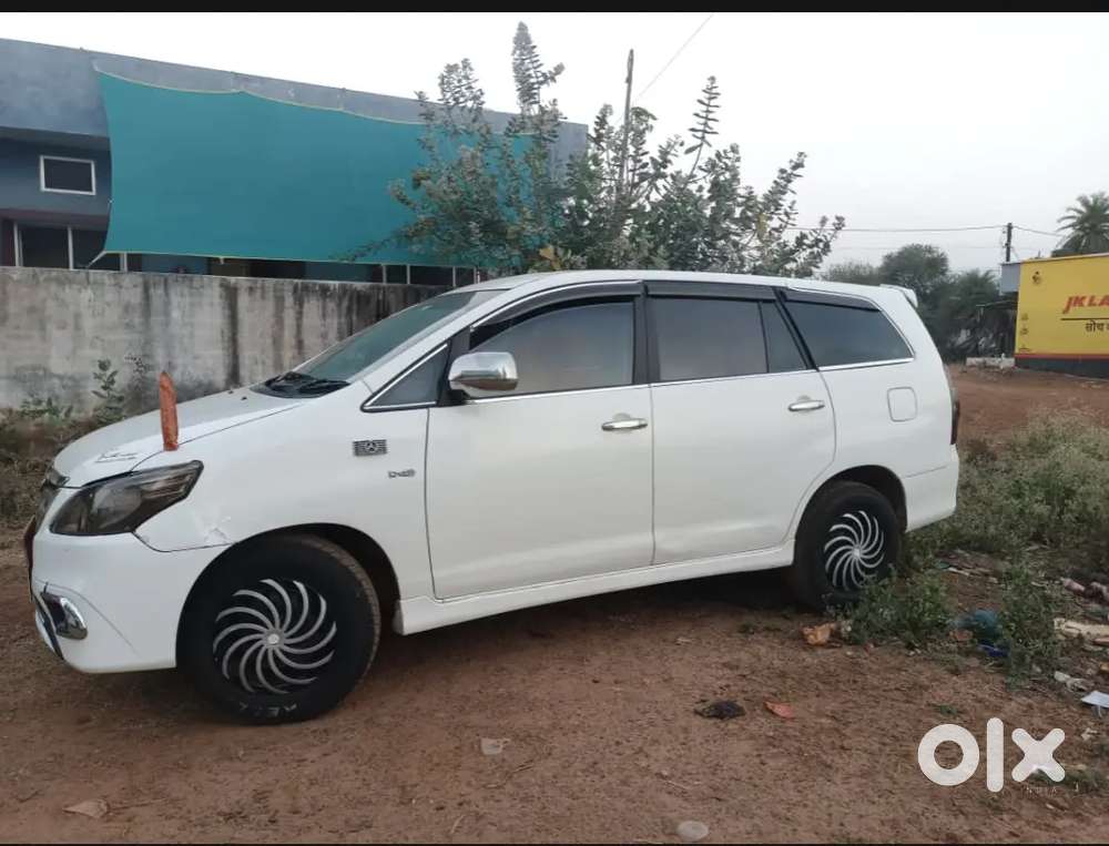 Toyota Innova 2013 Diesel Well Maintained