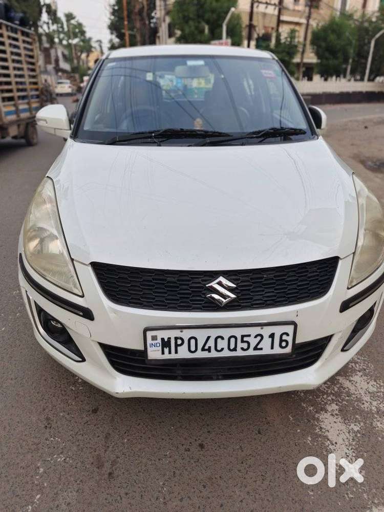 Maruti Suzuki Swift Vxi Optional, 2016, Petrol