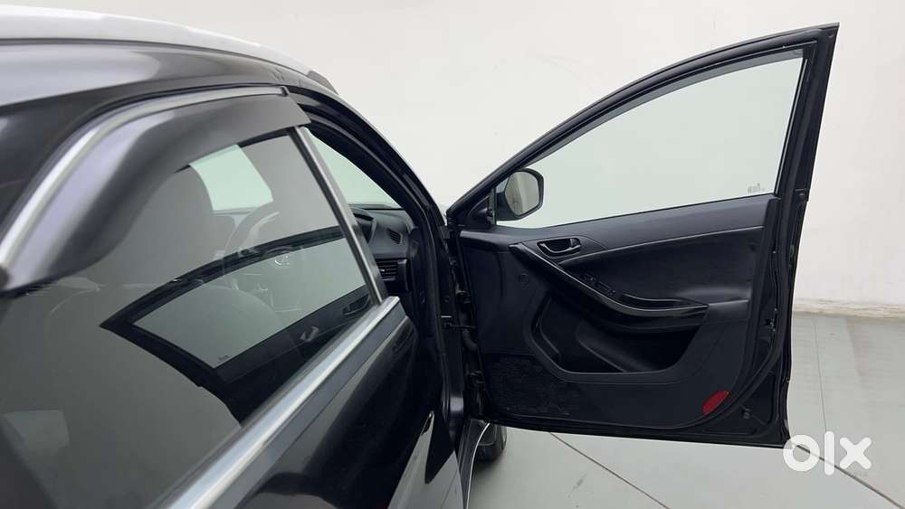 Tata Nexon 1.2 Revotron Xza Plus (o) Dark Edition, 2021, Petrol