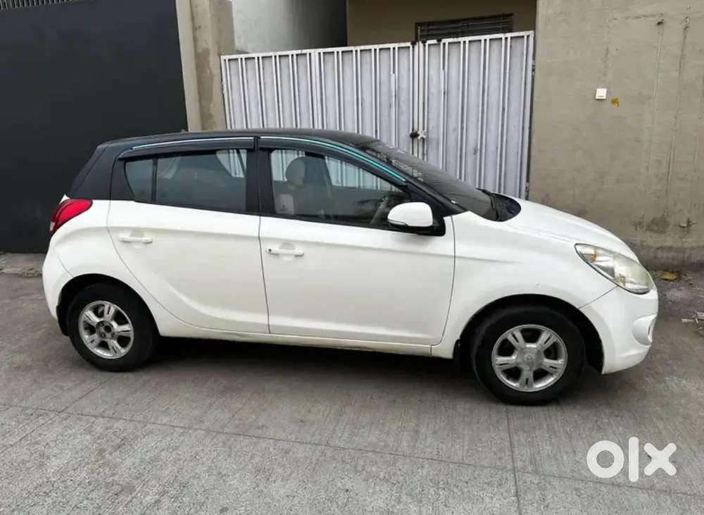 Hyundai I20 Asta 2010 Petrol
