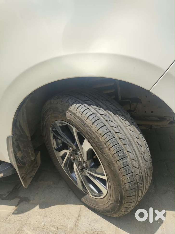 Toyota Innova Crysta [2020-ongoing] 2.4 Gx 8 Str, 2022, Diesel