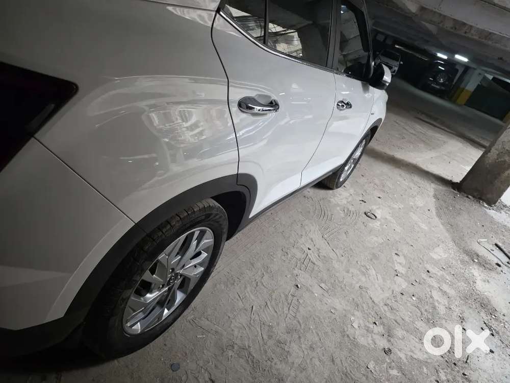 Creta Sx+ Available With Full Sevice Record