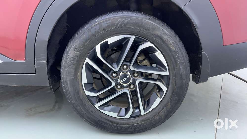 Kia Carens 1.4 Luxury Plus 6 Str, 2022, Petrol