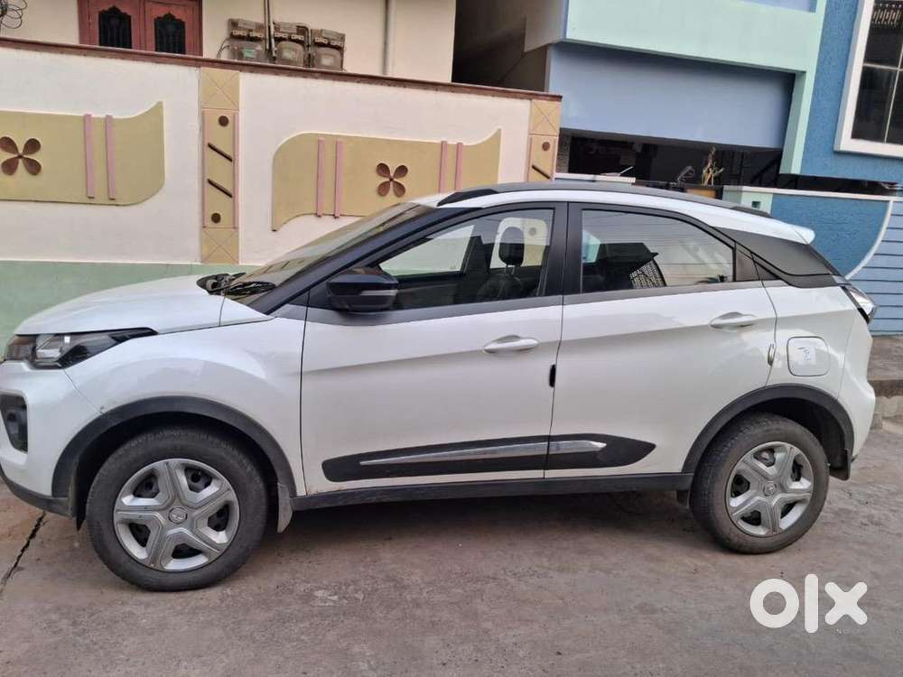 Tata Manual Petrol 2022