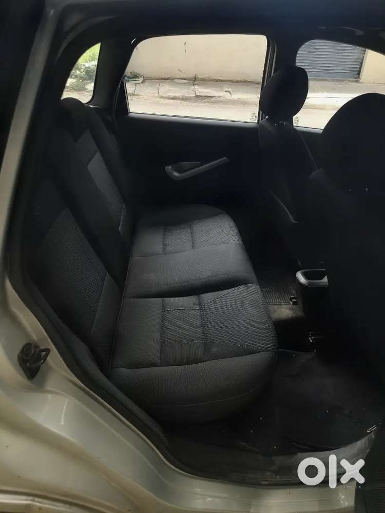 Ford Figo 2013 Diesel Showroom Maintained Till Date