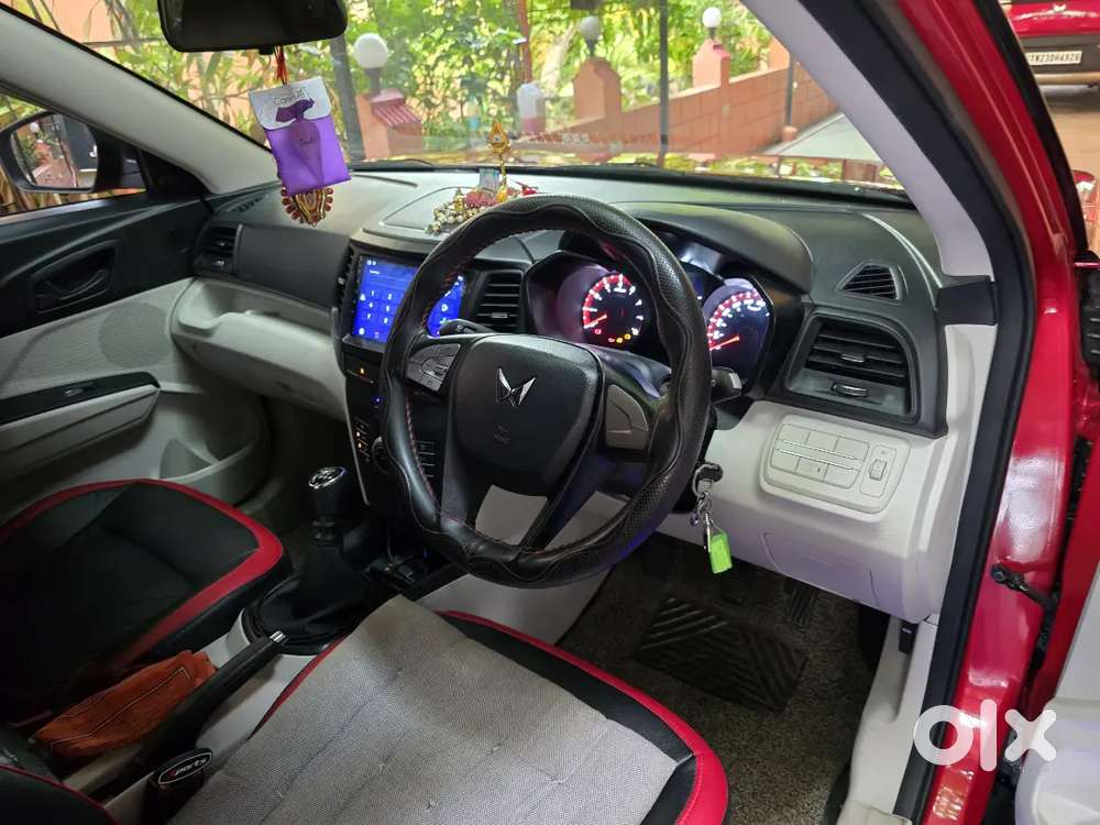 Mahindra Xuv300 2022 Petrol 45800 Km Driven