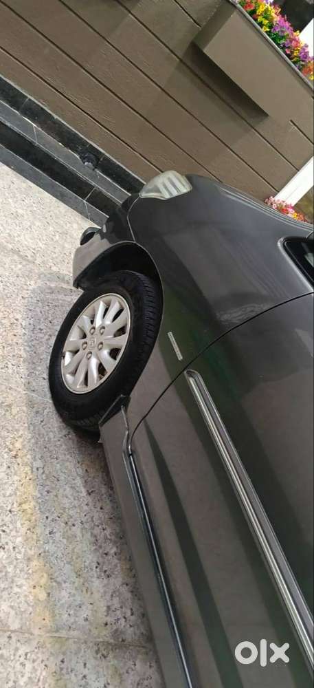 Toyota Innova 2013 Diesel 115000 Km Well Maintained