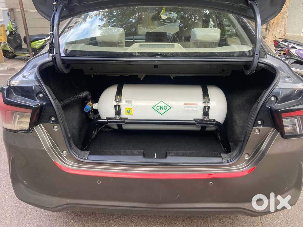 Maruti Suzuki Swift Dzire Vxi Optional, 2025, Cng & Hybrids