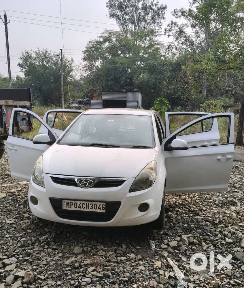 Hyundai I20 Sportz Petrol 2011