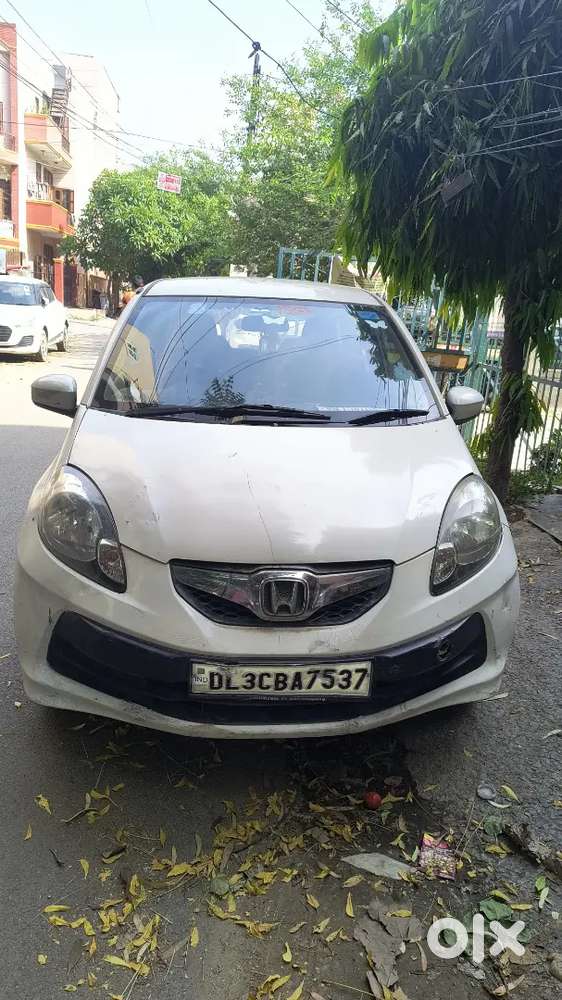 Honda Brio 2012 Petrol Well Maintained