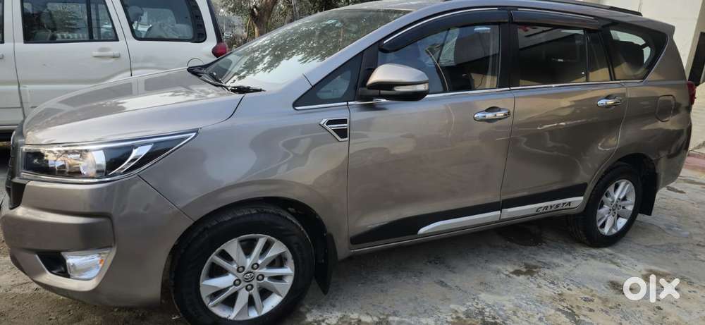 Toyota Innova Crysta 2.4 Gx Mt 8s, 2016, Diesel