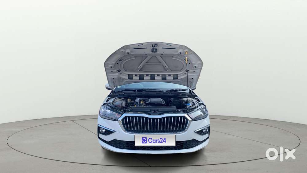 Skoda Slavia 1.0 Ambition Tsi At, 2024, Petrol