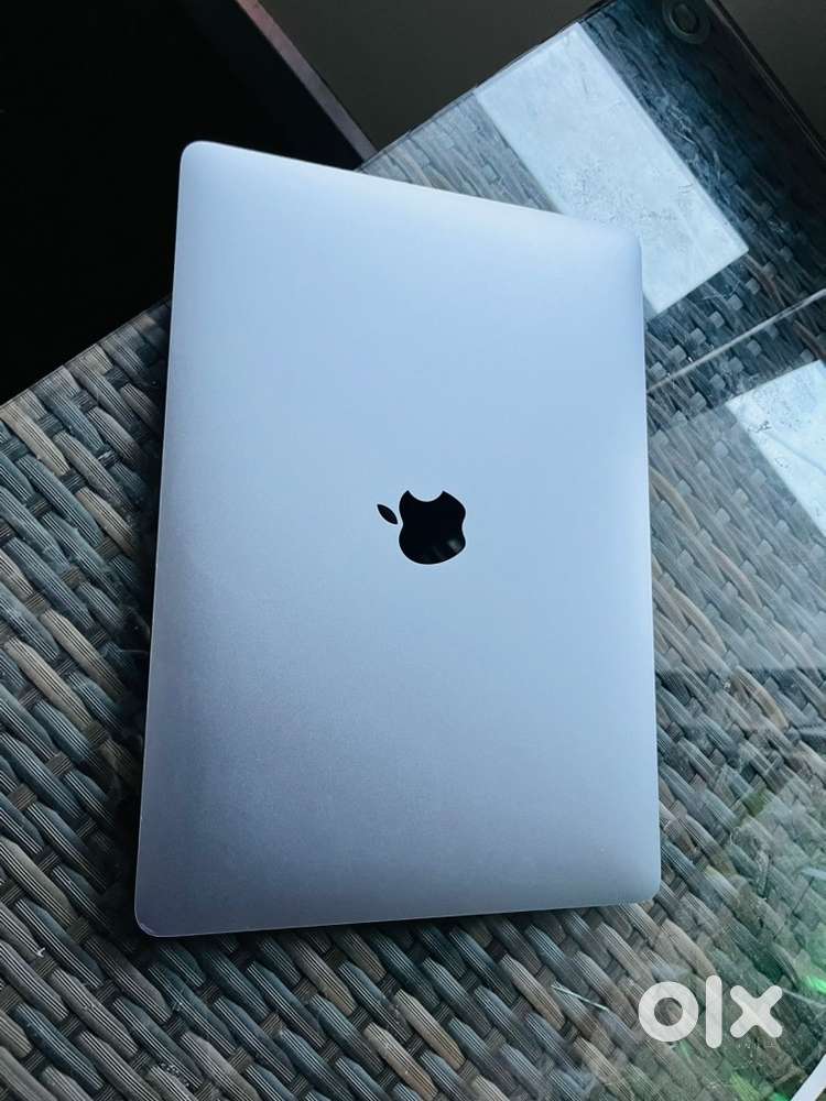 1TB MacBook pro 13inch 2020 Core i7 32GB