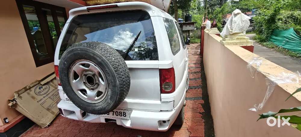Tata Safari 2008 Petrol 145000 Km Driven