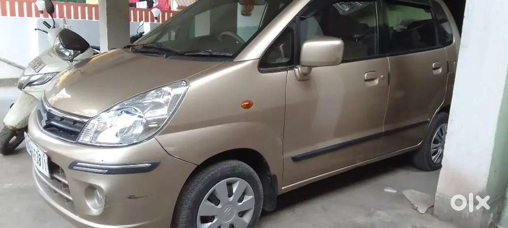 Maruti Suzuki Zen Estilo 2011
