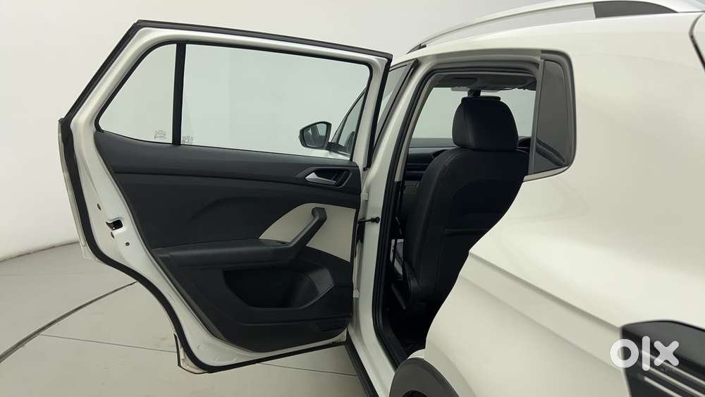 Volkswagen Taigun Topline 1.0 Tsi At (electric Seats), 2022, Petrol