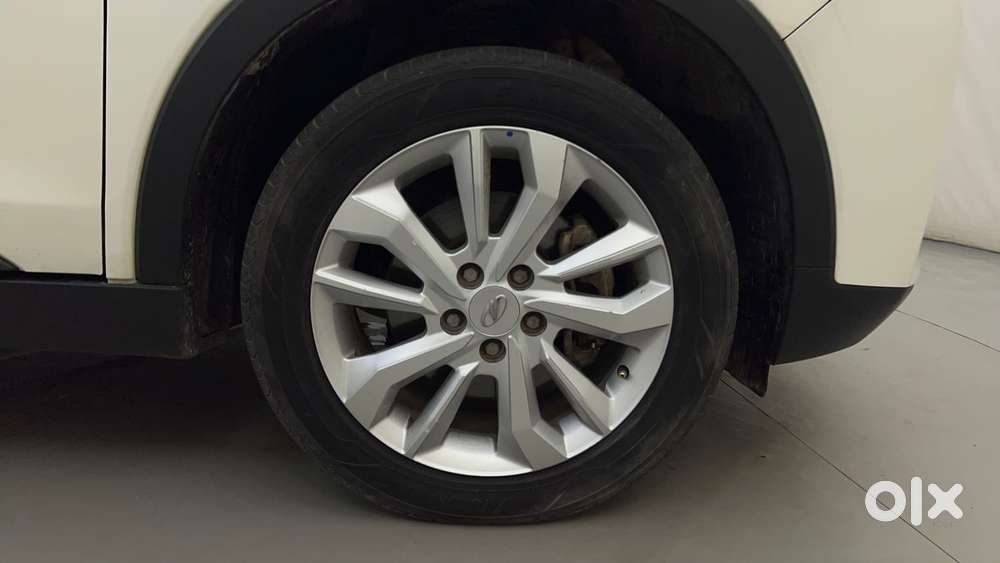 Mahindra Xuv300 W8 Amt Optional Diesel, 2021, Petrol