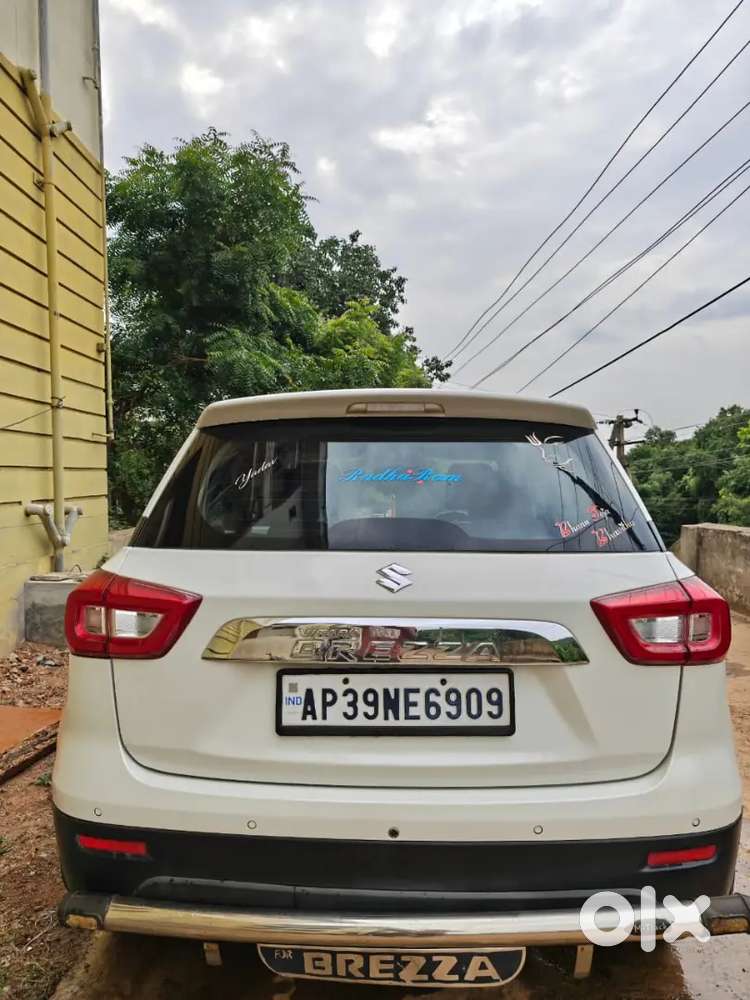 Maruti Suzuki Brezza Vxi 2022