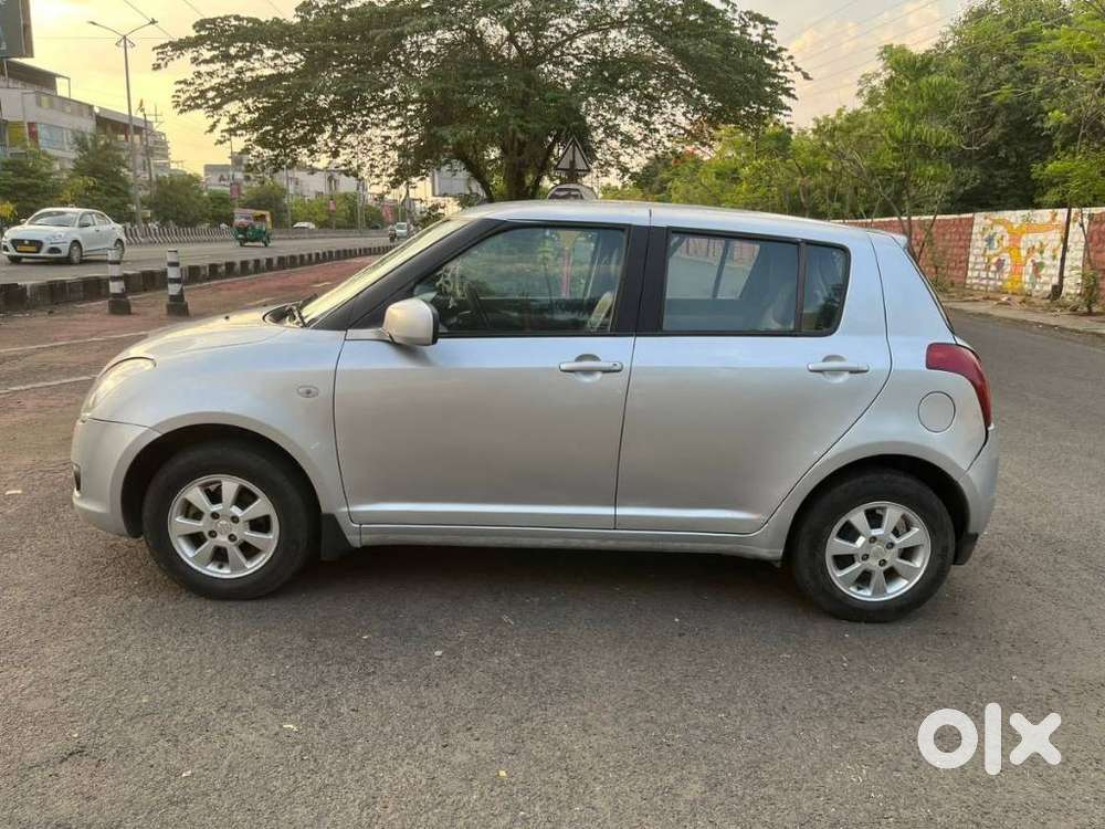 Maruti Suzuki Swift Vvt Zxi, 2006, Petrol