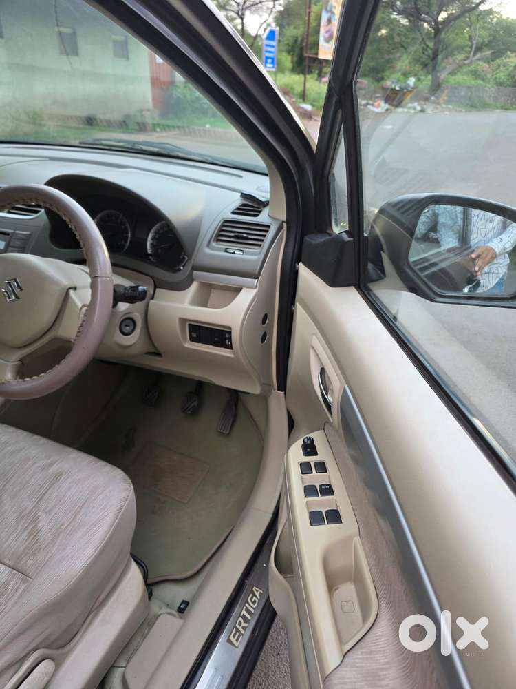 Maruti Suzuki Ertiga Vxi Abs, 2014, Petrol