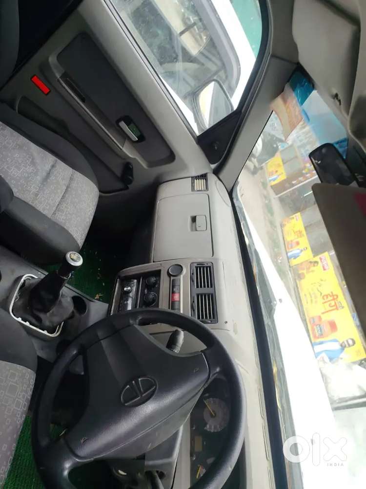 Tata Sumo Grande Lx 2011 Model