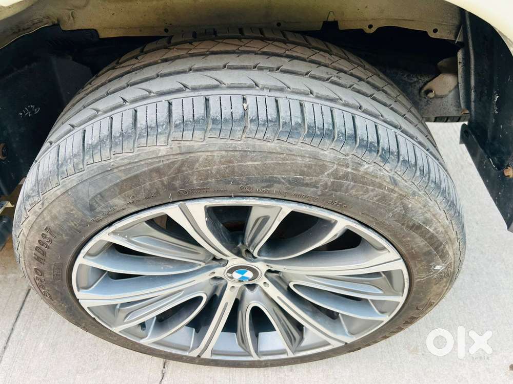 Mahindra Scorpio S5 Plus, 2018, Petrol