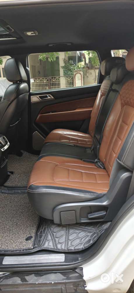 Mahindra Alturas G4 4x2 At, 2019, Diesel