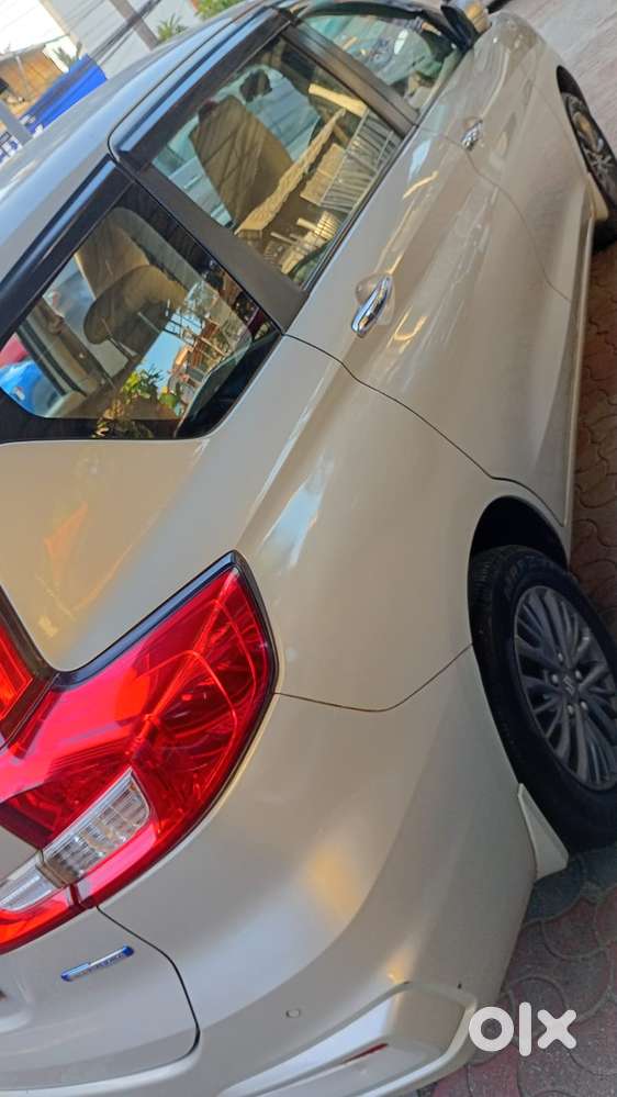 Maruti Suzuki Ertiga 1.5 Zxi Shvs, 2021, Petrol