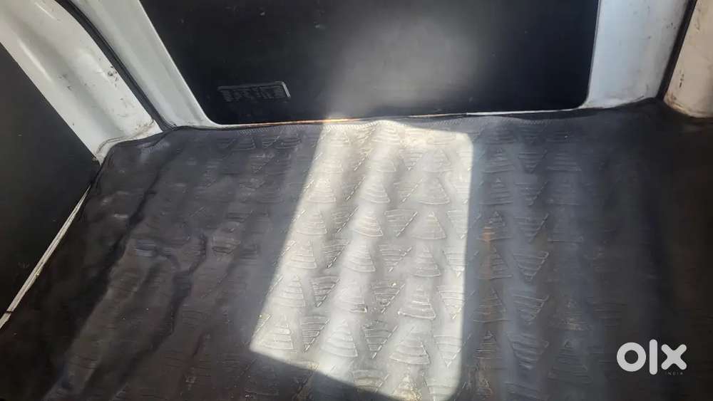 Maruti Suzuki Eco 2021