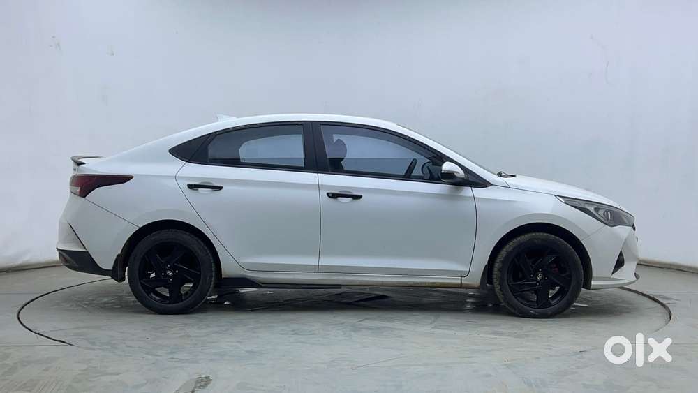 Hyundai Verna 1.5 Sx Vtvt Ivt, 2021, Petrol