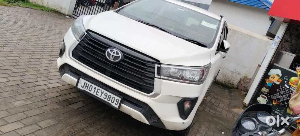 Toyota Innova Crysta [2020-ongoing] 2.4 Gx 8 Str, 2023, Diesel