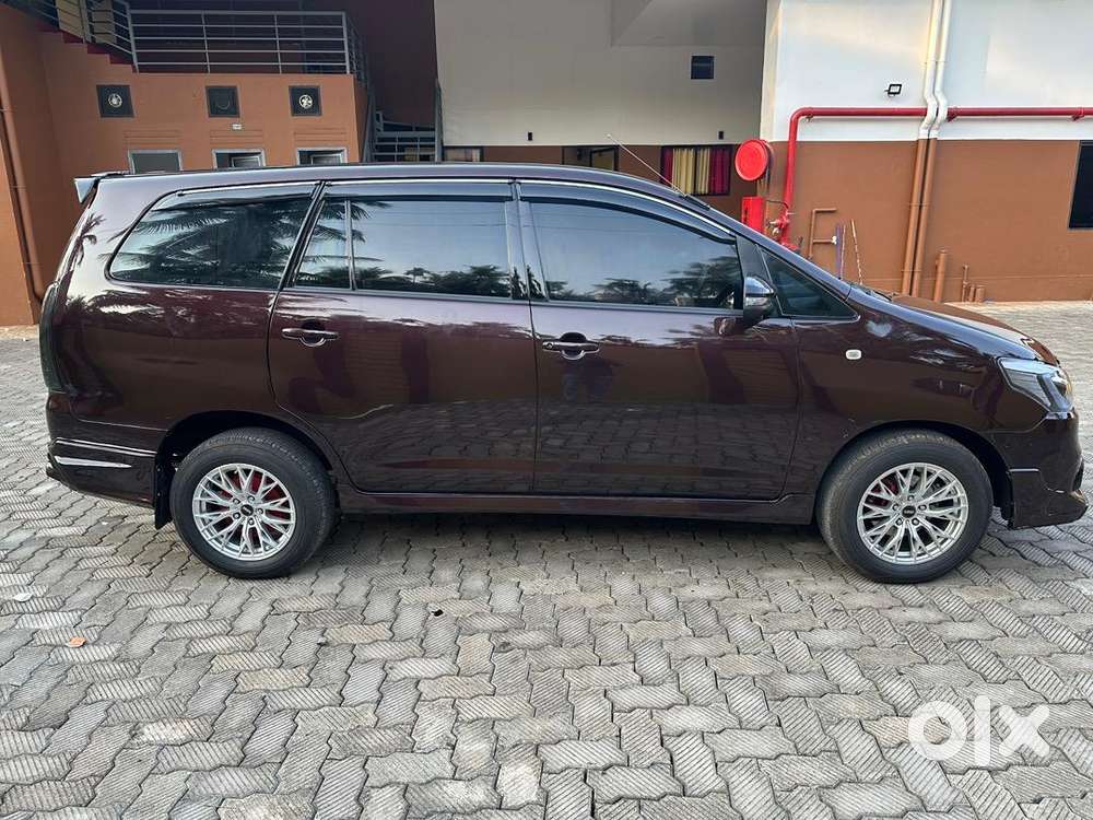 Toyota Innova 2013 Diesel Well Maintained