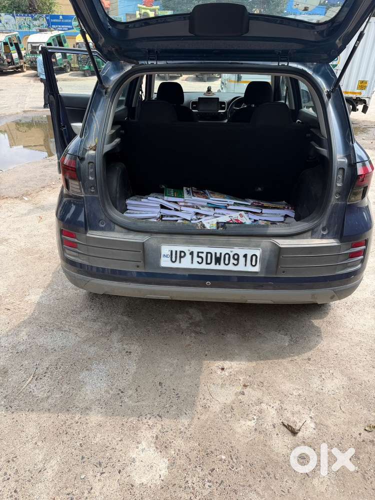 Hyundai Venue Petrol 2022