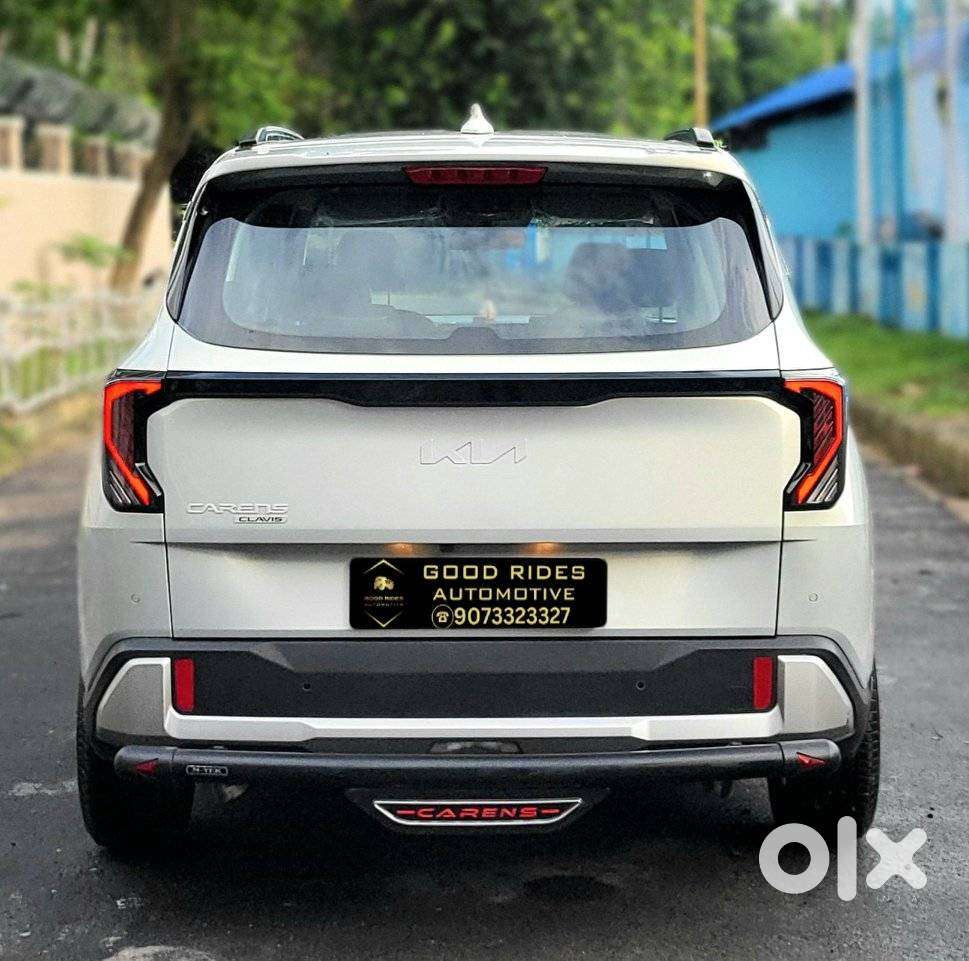 Kia Carens Clavis, 2025, Petrol