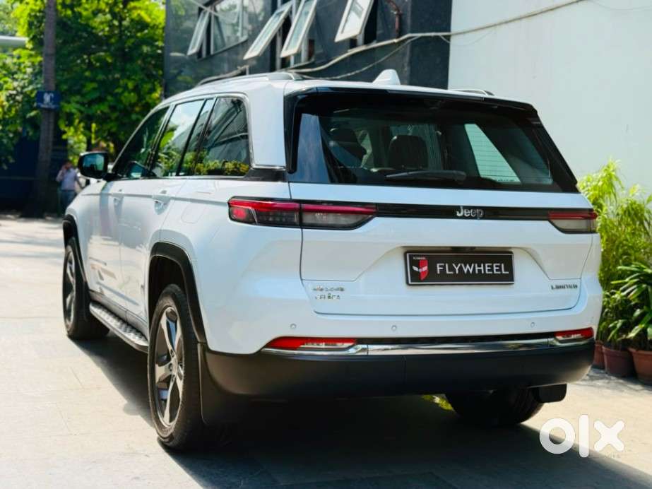 Jeep Grand Cherokee Limited (o) 4x4 At, 2024, Petrol