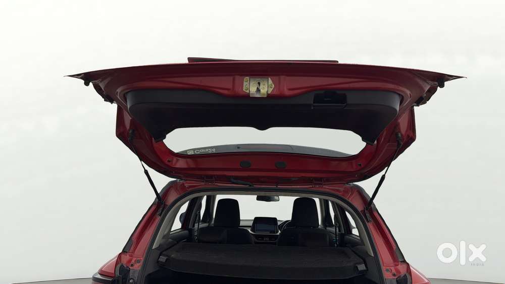 Maruti Suzuki Vitara Brezza 1.5 Zxi Plus Dual Tone, 2022, Petrol
