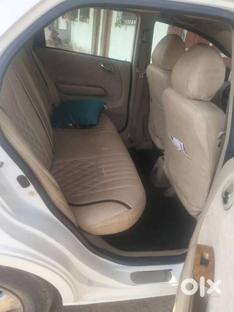 Cng Fitted Honda City Well Maintain With Alloy Wheel.