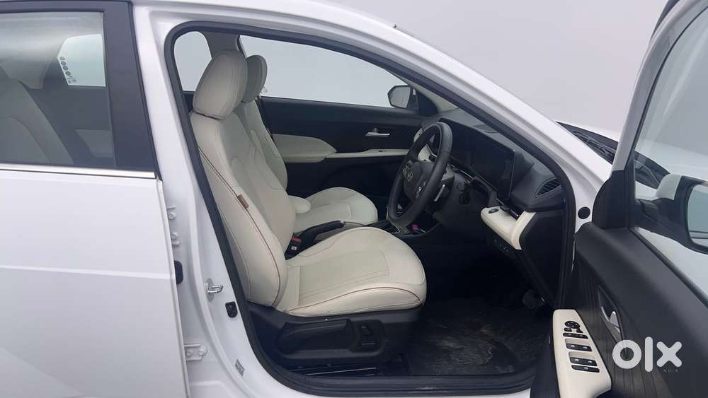 Hyundai Verna 1.5 Sx (o) Vtvt Ivt, 2024, Petrol
