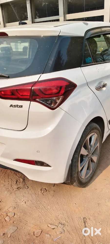 2018 Model 
2 Nd Owner 
Push Button Start 
Petrol 
Car Is Ok