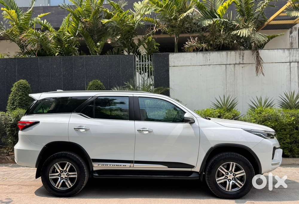 2024 Toyota Fortuner 4*2 Diesel Automatic