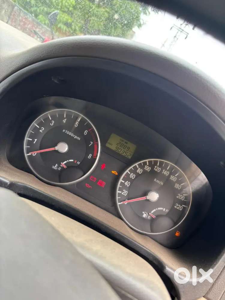 Hyundai Verna 2010 Petrol Well Maintained