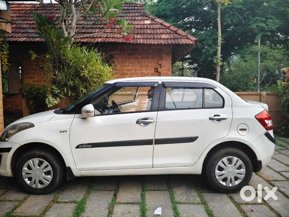 Maruti Suzuki Dzire 2016 Petrol 85000 Km Driven