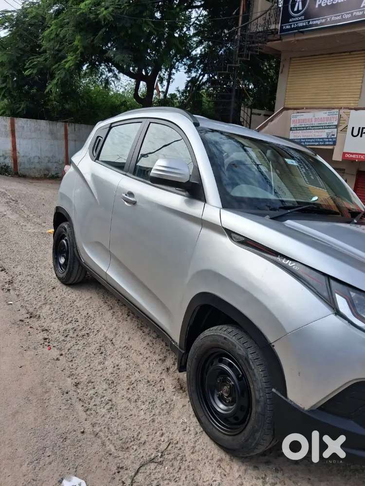 Mahindra Kuv100