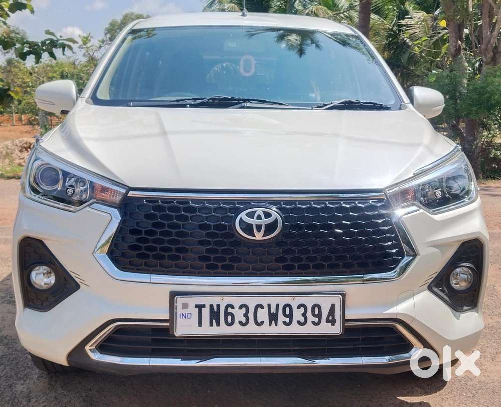 Toyota Rumion V Mt, 2023, Petrol