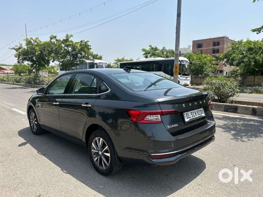 Skoda Slavia 1.0 Tsi Style At, 2023, Petrol