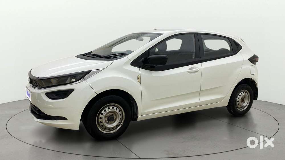 Tata Altroz 1.2 Xe, 2021, Petrol