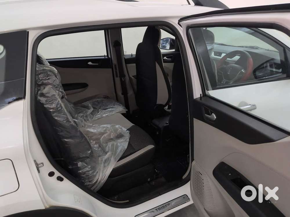 Renault Triber Rxz Easy-r Amt, 2022, Petrol