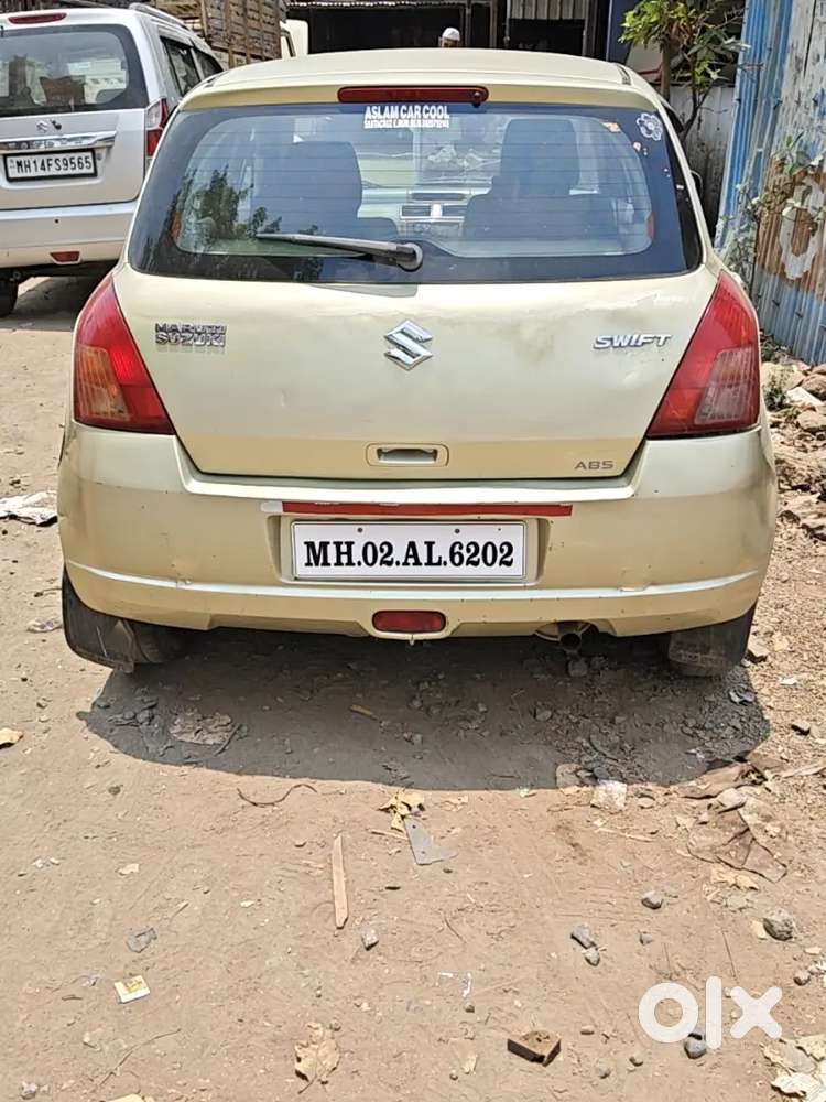Maruti Suzuki Swift 2005 Petrol 70000 Km Driven